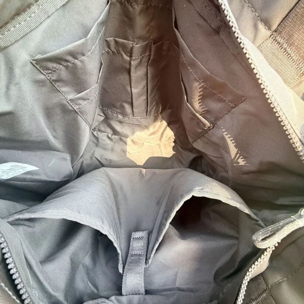 Nike Gym Tote Bag Shoulder Strap Gray, Sportswear Essential